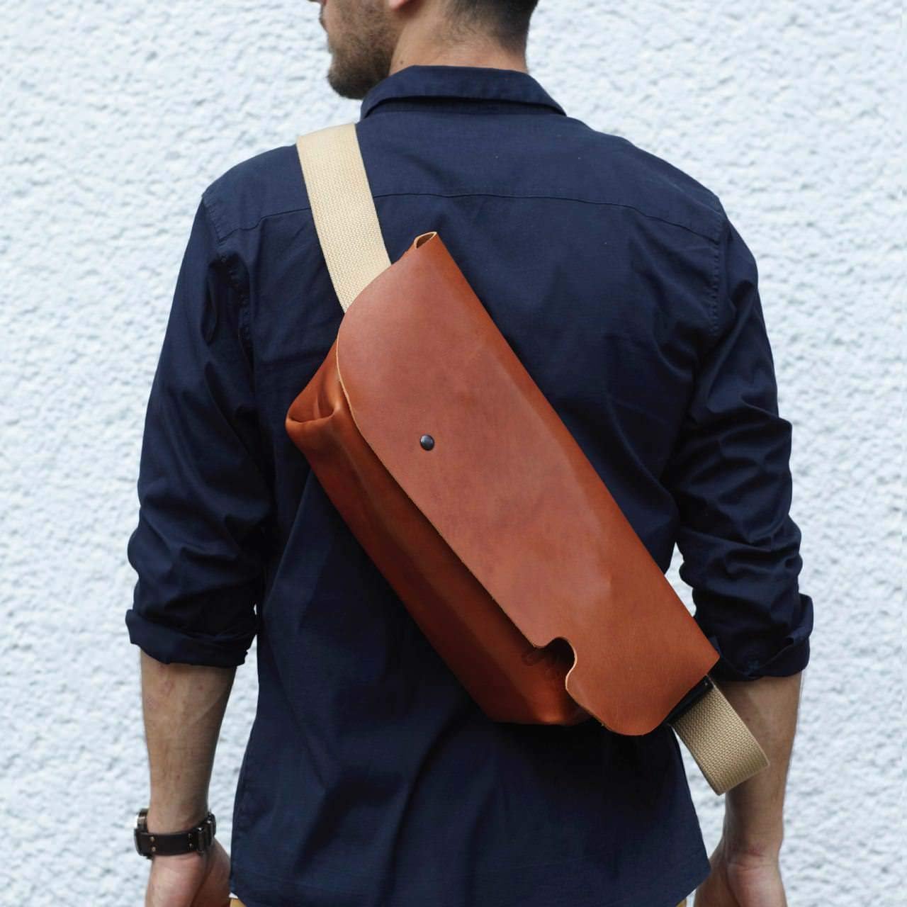 Uni&co. ユニアンドコー レザー メッセンジャーバッグ ショルダー